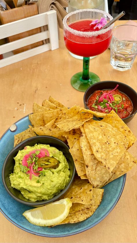 Chips And Guac, Guacamole Chips, Guacamole, Food And Drink, Chips