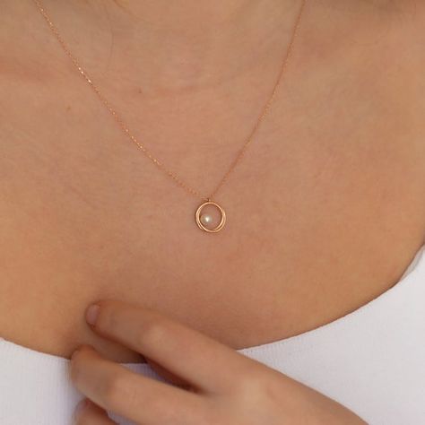 Minimal Pendant, Simple Pearl Necklace, Gold Pearl Jewelry, Necklace With Pearl, Single Pearl Necklace, Gold Circle Necklace, Evil Eye Necklace Gold, Ring Pearl, Pearl Drop Necklace