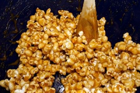 Cheese and Caramel Popcorn – Claudia's Cookbook Cheddar Cheese Powder, Cheddar Popcorn, Cheese Powder, Popcorn Kernels, Pop Popcorn, Caramel Popcorn, Bake Sale, Black Eyed Peas, My Best Friend