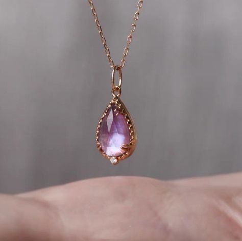 Teardrop Amethyst Pendant, Dainty Amethyst Necklace Gold, Fancy Purple Amethyst Necklace, February Birthstone Pendant, Mother's Day Gifts Features * Made to Order.  * Material: 18K Solid Gold  * Gold Color: Yellow Gold, White Gold & Rose Gold  * Stone Type: Natural Amethyst, Mother of Pearl & 0.005ct Genuine Diamond  * Necklace: Not Included, only Pendant  * Pendant Size：8.2*17.5 mm * Ready to Ship in 7-10 Business Days  Want to find out more? Check out my shop https://www.etsy.com/shop/ZoeJewelryStudio Thank you for taking the time to look at my shop. I hope you enjoy my designs as much as I enjoyed creating them for you! ★ ★ ★ Each order will be beautifully packaged for gift giving in a jewelry box. Thank you for visiting my jewelry shop! Zoe Return and Refund: We accept returns except f Amythest Necklace Jewelry, Gold And Purple Jewelry, Gold Amethyst Necklace, Elegant Amethyst Necklace, Purple Necklace Aesthetic, Amethyst Necklaces, Amethyst Jewelry Necklace, Amethyst Stone Necklace, Amethyst Pendant Necklace