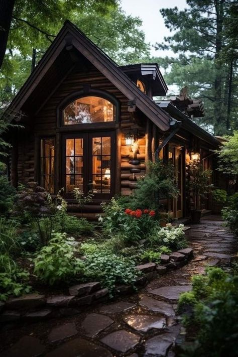 Off Grid Living Aesthetic, Off The Grid Cabin, Cabin In Forest, Off The Grid Living, Forest Cabins, Forest Living, Cosy Cabin, House Forest, Log Cabin Living