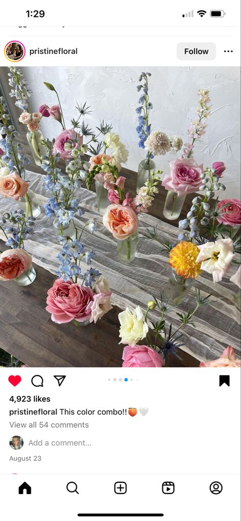 Bud Vases Wedding, Bridal Shower Inspo, Wildflower Baby Shower, Wedding Table Flowers, Wedding Vases, Garden Party Wedding, Pastel Wedding, Wildflower Wedding, Wedding Flower Arrangements