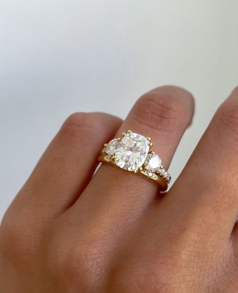 Elongated 2.45 CT Cushion Cut Moissanite Engagement Ring Set, Three Stone Wedding Ring Set, Unique Bridal Ring Set, Matching/stacking Band - Etsy Wedding Ring Set Unique, Three Stone Wedding Ring, Cushion Cut Moissanite Engagement Ring, Moissanite Engagement Ring Cushion Cut, Moissanite Engagement Ring Set, Cute Engagement Rings, Ring Rosegold, 3 Stone Engagement Rings, Moissanite Engagement Ring Oval