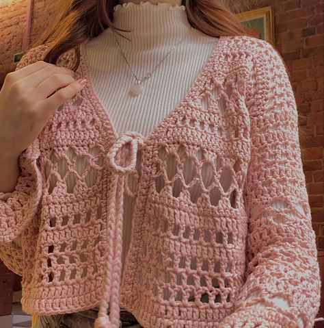 #crochetcardigan #crochettop #crochetlover #crochetlace Crochet Sweater Design, Mode Crochet, Crochet Clothing And Accessories, Crochet Things, Crochet Fashion Patterns, Crochet Shirt, Diy Crochet Projects, Crochet Blouse, Sweater Design