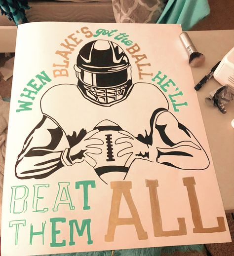 Football Signs For Senior Night, Diy Football Posters For Players, Football Team Poster Ideas, Funny Football Posters High School, Homecoming Football Posters For Players, Football Player Poster Ideas, Football Posters For Boyfriend, Football Posters For Players, Football Signs For Players