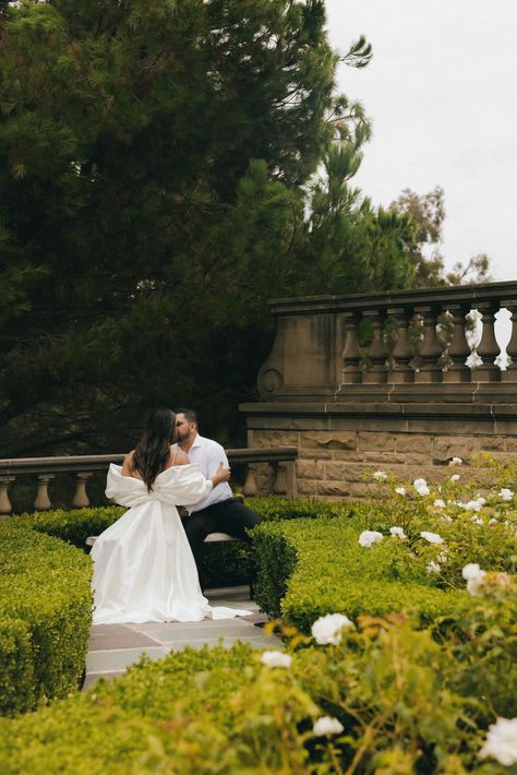 Engagement Photos Park, Engagament Photos, Picnic Engagement Photos, Classic Engagement Photos, Engagement Shoots Poses, Classy Engagement Photos, Greystone Mansion, Engagement Videos, Picnic Engagement