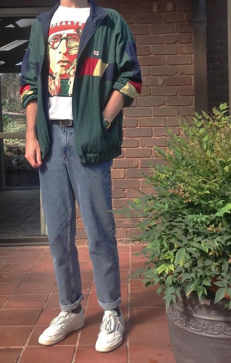 Baggy/Casual/90's Streetwear Inspo - Album on Imgur http://www.99wtf.net/men/mens-accessories/mens-belt-wearing-accessories-2016/ 80s Fashion Men, Fashion Guys, Moda Grunge, 90s Fashion Men, Streetwear Inspo, Fashion 90s, Teddy Boys, Outfit 90s, 90s Fashion Outfits