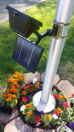 Flag Pole Landscaping, Flagpole Landscaping Ideas, Flagpole Lighting, Best Solar Panels, Solar Powered Lights, Diy Solar, Yard Flags, Adjustable Lighting, Flower Bed