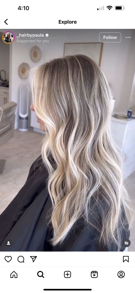 Brown To Icy Blonde Balayage, Lived In Blonde Level 7, Blonde Balayage With Root Shadow, Brown Roots Blended Into Blonde, Low Lights On Bright Blonde Hair, Icy Blonde With Root Melt, What To Wear To Get Your Hair Done, Full Highlight With Shadow Root, Dark Root Shadow Blonde