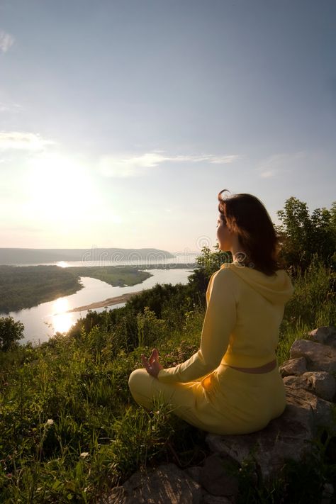 Meditation on the mountain. Young beautiful woman meditate on mountain with peac , #Ad, #Young, #beautiful, #Meditation, #mountain, #peaceful #ad Meditation Pictures, Meditation Images, Yoga Photoshoot, Yoga Studio Design, Yoga Aesthetic, Fit Mum, Beginner Yoga, Yoga Iyengar, Meditation For Beginners