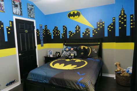 Batman Room Tour | Deco chambre garcon, Deco chambre, Chambre garcon Batman Bedroom Decor, Batman Themed Bedroom, Batman Room Decor, Boys Bedroom Sets, Rustic Chic Bedroom, Batman Bedroom, Batman Room, Boys Bedroom Themes, Amazing Bedroom Designs