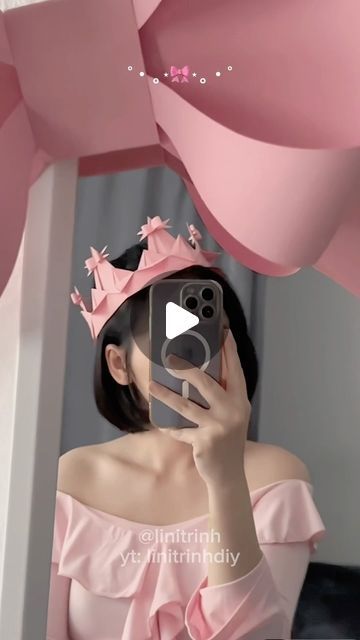 Diy Craft Crown, Craft Crown Ideas, Crown Origami Tutorial, Paper Jewelry Diy Tutorials, Paper Crown Ideas, Diy Crown Paper, How To Make A Crown, Paper Crown Tutorial, Paper Crown Diy