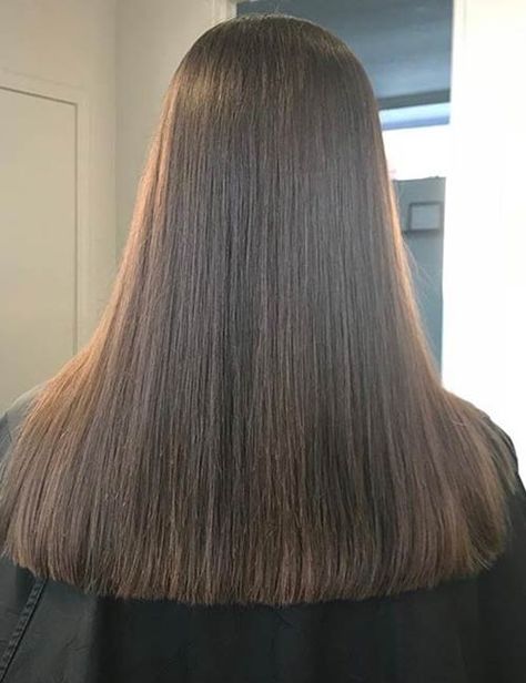 50 Stunning Medium-Length Haircuts And Styles For Thick Hair Long Length Haircuts, Thick Locks, One Length Haircuts, Hair Training, One Length Hair, Shoulder Haircut, Long Length Hair, Straight Hair Cuts, Blonde Layers