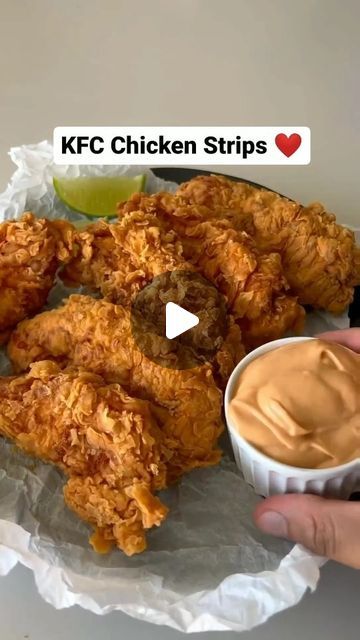 Kfc Recipe Chicken, Kfc Crispy Chicken Recipe, Chicken Strips Recipes Easy, Kfc Chicken Strips Recipe, Kfc Fried Chicken Recipe, Chicken Strips Recipe, Mcdonalds Burger, Chicken Chicken Recipes, Breaded Chicken Strips