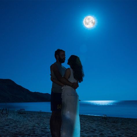 Steal a kiss under the moonlight tonight! Kissing In The Moonlight Edit, Beach Dance Photography, Aesthetic Design Ideas, Romantic Views, Book Vibe, Modern Home Decor Ideas, Under Moonlight, Moon Beach, Home Decor Cozy