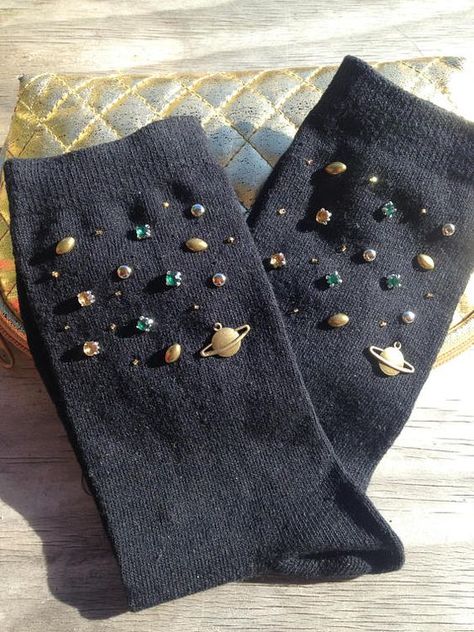 Galaxy Socks, Look Grunge, Embroidered Socks, 자수 디자인, Funny Socks, Cute Socks, Designer Socks, Fashion Socks, Cool Socks