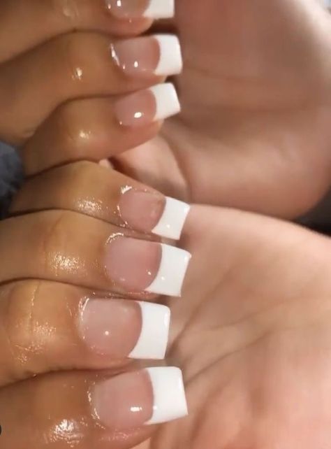 Short Thick French Tip Nails, 2000 French Tip Nails, Chunky French Tip Nails, Short French Tip Nails, Drip Nails, Short Square Nails, French Tip Acrylic Nails, French Acrylic Nails, Short Square Acrylic Nails