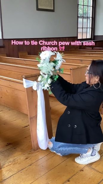 Bow Pew Decorations Wedding, Bows For Church Pews Wedding, Pew Bows With Flowers, Outdoor Pews Wedding, Chapel Pew Wedding Decorations, Decorating Pews For Wedding, Diy Wedding Pew Decorations, Christmas Aisle Decorations, Pew Bows Wedding Church