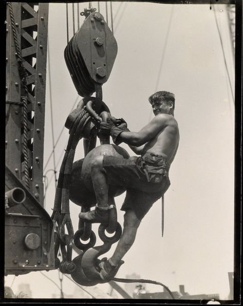 Juan Sanchez Cotan, Lewis Hine, Nyc History, It's Always Sunny In Philadelphia, Photography Help, Industrial Photography, History Of Photography, Famous Photographers, Documentary Photography