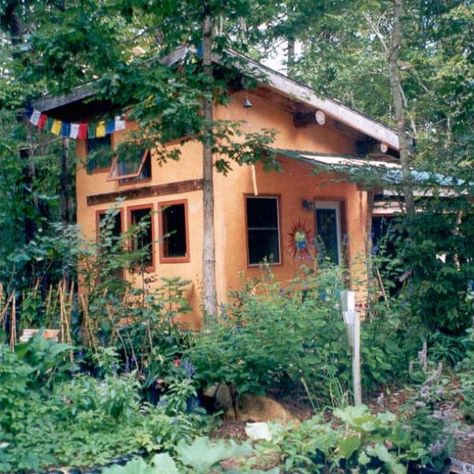 Natural Building Architecture, Europe Village, Earthy House, House Closet, Natural Building Materials, Handmade House, Metal Roofs, Earthship Home, Natural Homes