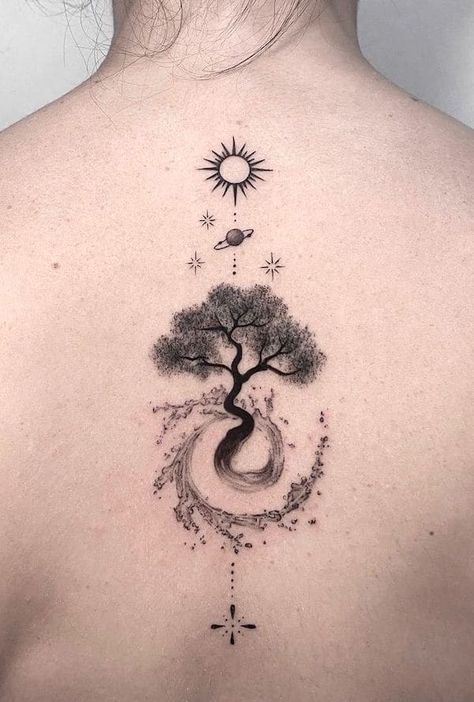 Woman Tree Tattoo, Mutterschaft Tattoos, Tree Tattoo Back, Mother Nature Tattoos, Tree Tattoo Designs, Bicep Tattoo, Spine Tattoos For Women, Tatuaje A Color, Tree Of Life Tattoo