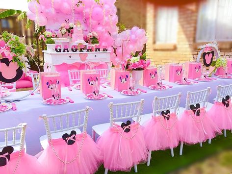 Mickey And Minnie Birthday, Minnie Mouse Clubhouse, Minnie Mouse Birthday Theme, Minnie Mouse Decorations, Minnie Mouse Theme Party, Minnie Mouse Birthday Party Decorations, Minnie Mouse Birthday Decorations, Minnie Mouse Birthday Cakes, Girly Birthday Party