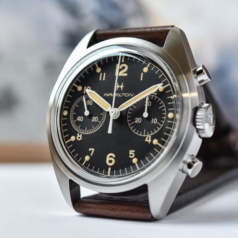 Hamilton Khaki Pilot, Hamilton Khaki, Mechanical Model, Monochrome Watches, Hamilton Watch, Pilot Watch, Military Watches, Royal Air Force, Vintage Models