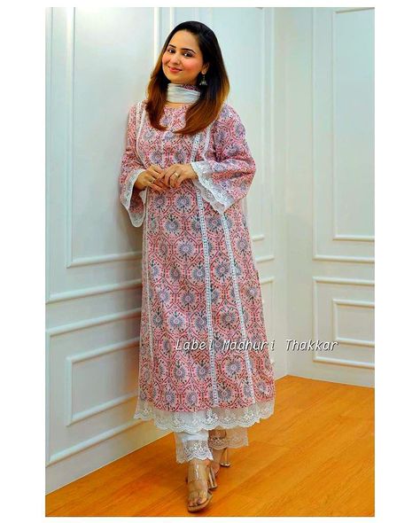 Indian kurtis A Line Kurti Designs, Lace Designs On Suits, Printed Kurti Designs, Cotton Suit Designs, Dresses Dance, Stylish Kurtis Design, Lace Suit, Lace Dress Design, Kurti Pant