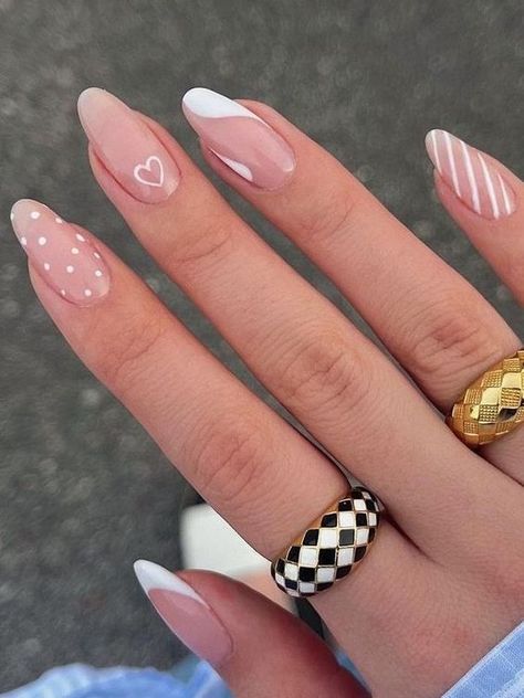 Clear Glitter Nails, Matte Pink Nails, Natural Nail Designs, Milky Nails, Classy Nail Designs, White Nail Designs, White Nail, Heart Nails, Creative Nails