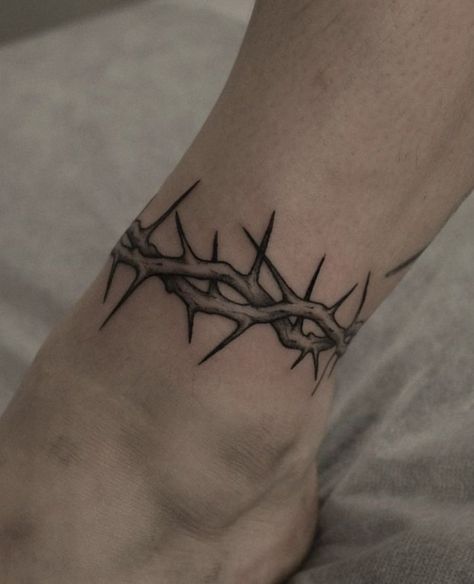 Female Wrap Around Wrist Tattoos, Thorn Armband Tattoo, Thorns Wrist Tattoo, Thorn Wrap Tattoo, Crown Of Thorns Tattoo Armband, Thorn Bracelet Tattoo, Crown Of Thorns Tattoo Women, Thorn Tattoo Design, Type O Negative Tattoo