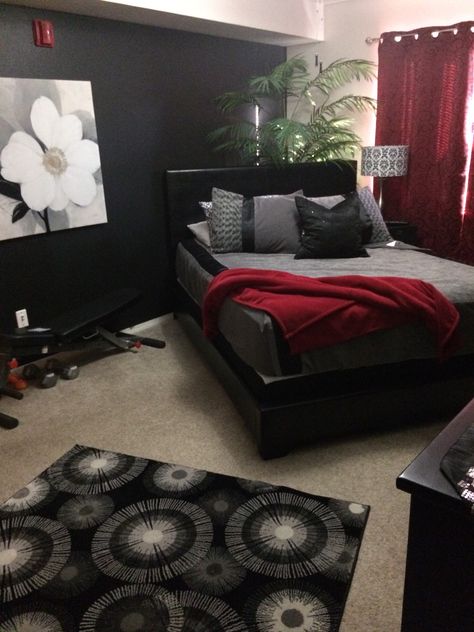 Gray Red Bedroom, Maroon Bedroom, Burgundy Bedroom, Black And Grey Bedroom, Red Bedroom Design, Red Bedroom Decor, Black White Bedrooms, Black Bedroom Design, Red Bedroom