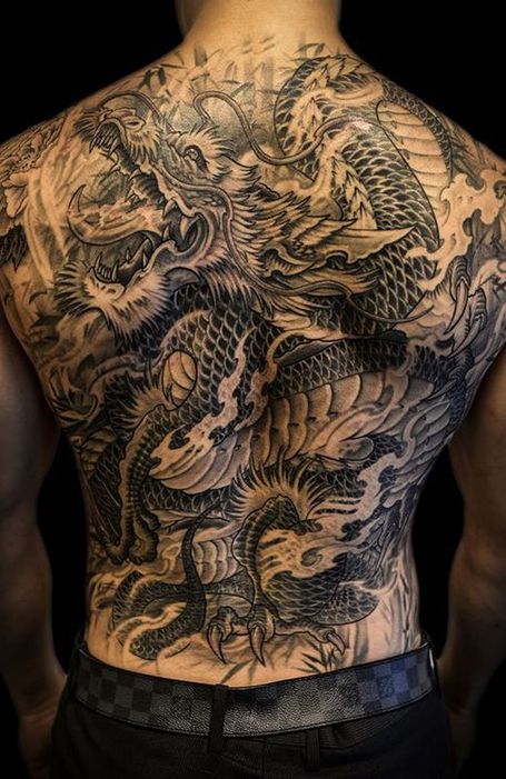 20 Cool Back Tattoos for Men in 2020 - The Trend Spotter Back Tattoos For Men, Dragon Tattoo Back, Lower Back Tattoo Designs, Japanese Back Tattoo, Guerriero Samurai, Cool Back Tattoos, Dragon Tattoos For Men, Upper Back Tattoos, Girl Back Tattoos