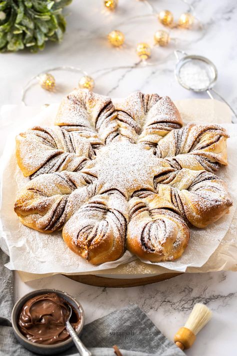 Nutella Star Bread - Sugar Salt Magic Nutella Star, Nutella Star Bread, Soft Fluffy Bread, Nutella Pizza, Nutella Bread, Puff Pastry Recipe, Fluffy Bread, Star Bread, Christmas Bread