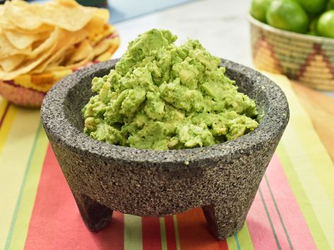 Guacamole with vinegar The Kitchen Food Network, Geoffrey Zakarian, Best Guacamole, Salsa Guacamole, Mexican Appetizers, Best Guacamole Recipe, Tv Food, Guacamole Recipe, Appetizer Dips