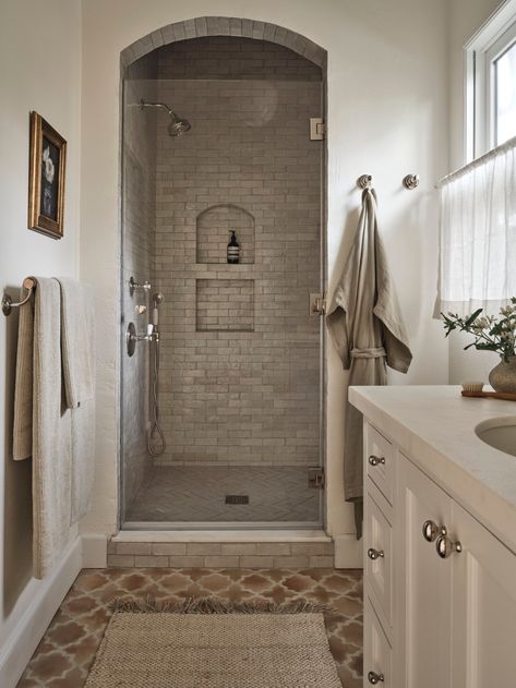 Spanish Revival — Backup Design Hacienda Bathroom Spanish Style, Spanish Style Homes Interior Bathroom, Zellige Shower Tile, Modern Spanish Style Interior, Spanish Modern Bathroom, Spanish Style Homes Interior, Modern Spanish Bathroom, Spanish Revival Bathroom, Bathroom Spanish Style