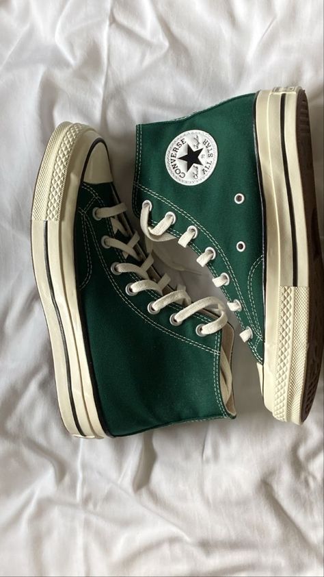 Converse Forest Green, Platform Converse Dark Green, Green Hightop Platform Converse, Dark Green Platform Converse, Emerald Green Converse, Converse Chuck 70 Green, Chuck Taylors 70s, Green Converse Aesthetic, Converse Verdes