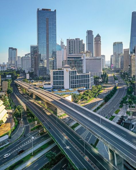 Jakarta Indonesia Jakarta City, Perspective Drawing Architecture, Buildings Photography, Market Segmentation, Beautiful Roads, City Hunter, Futuristic City, City Photography, Alam Yang Indah