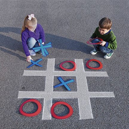 Outdoor School Games, Playground Games For Kids, Kindergarten Yard, Sensory Garden Ideas, School Playground Ideas, Asphalt Games, Kindergarten Playground, Playground Painting, Black Template