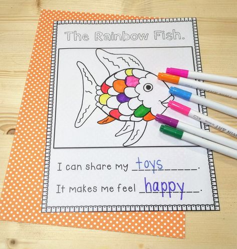 Rainbow Fish Story, Fish Crafts Preschool, Rainbow Fish Book, Rainbow Fish Activities, Letter F Craft, Preschool Friendship, Rainbow Fish Crafts, The Rainbow Fish, Kindergarten Stem