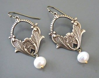 Brass Wedding, Art Nouveau Earrings, Art Nouveau Earring, Bridal Earrings Drop, Pearl Earrings Wedding, Vintage Jewelry Art, Bainbridge Island, Bridal Earrings Pearl, Art Nouveau Jewelry