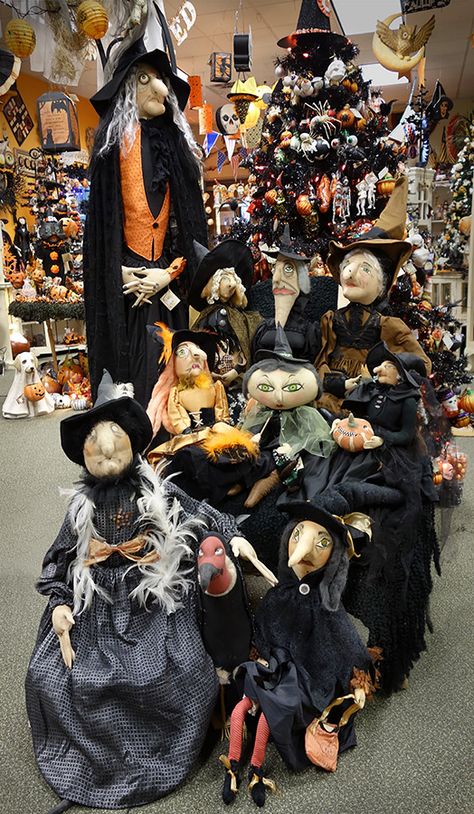 A Joe Spencer gathering of his figures at Traditions in front of our black Halloween ornament tree. Folklore Fall, Primitive Witches, Halloween Ornaments Tree, Halloween Mantels, Halloween Primitives, Halloween Stores, Beautiful Witches, Prim Halloween, Joe Spencer