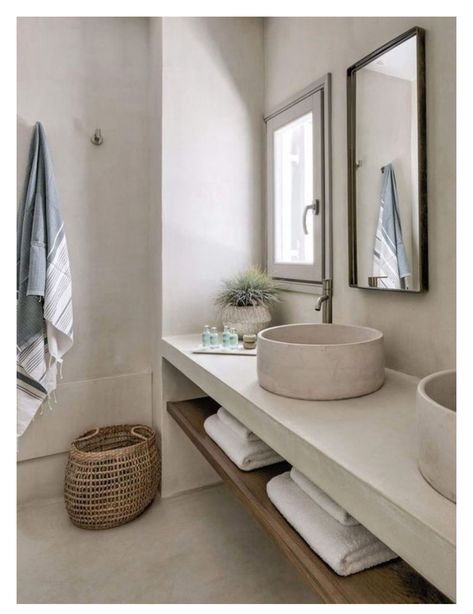 Bathroom Decor Modern Luxury, Drømme Bad, Bad Inspiration, Mediterranean Decor, Stone Walls, Diy Bathroom Decor, Modern Bathroom Decor, Household Furniture, Bathroom Space