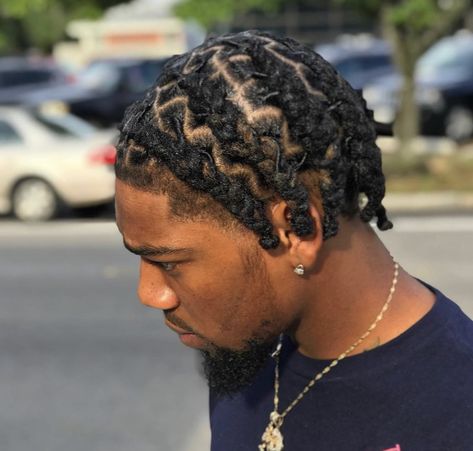 Full Head Locs Men, Side Barrel Twist Locs, Men Hair Twist Styles, Men Hair Twist, Locs Men Styles Black Man, Loc Braids Styles Men, Short Dread Styles For Men, Barrel Twist Locs Men, Dread Braids Men