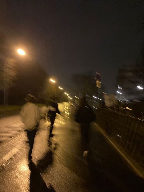 ~walk with friends | friendship threesome~ Group Of Friends Blurry Aesthetic, Being High Aesthetic, Scared Aethstetic, Leeknowcore Aesthetic, 7 Friends Aesthetic, Sneaking Out Aesthetic Night, Friend Group Night, Night With Friends Aesthetic, R&b Vibes Aesthetic