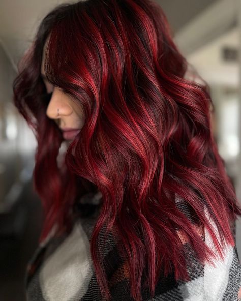 Lovely Dark Brown Hair with Red Highlights Dark Red Purple Hair, Red Velvet Hair Color, Dark Red Hair Dye, Deep Red Hair Color, Red Highlights In Brown Hair, Red Purple Hair, Red Hair Colors, Cutest Hairstyles, Deep Red Hair