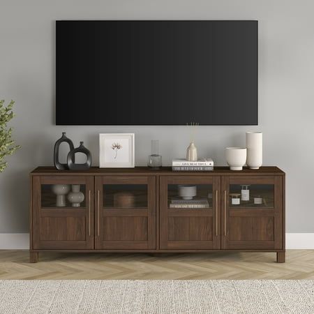 Dark Wood Tv Stand, Tv Console Decorating, Tv Stand Decor Ideas, Tv Stand Decor Living Room, Dark Brown Furniture, Tv Stand Decor, Living Room Tv Stand, Brown Furniture, Tv Stand Wood