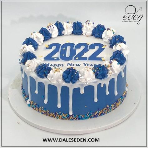 New Year Cake Design 2024, New Years Cakes, New Year Cake Designs, Pastries Chocolate, Cake 2022, New Year Cake, Welcome New Year, New Year's Cake, Christmas Cake Decorations