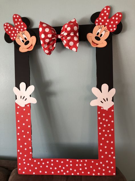 Minnie Mouse Photo Frame, Minnie Mouse Birthday Theme, Minnie Mouse Birthday Party Decorations, Mickey Mouse Themed Birthday Party, Red Birthday Party, Minnie Mouse Birthday Decorations, 1st Birthday Girl Decorations, Minnie Mouse 1st Birthday, Minnie Mouse Baby Shower