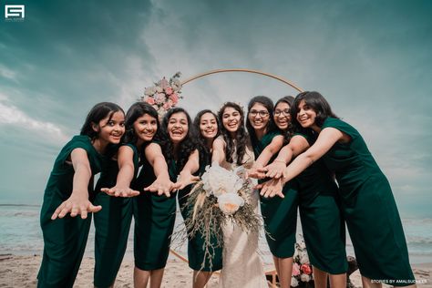 #bridalshower #keralabride #bridesofkerala #bridetobe Bride To Be Poses For Bride With Friends, Bridal Shower Poses, Bride To Be Poses, Bride To Be Photoshoot With Friends, Bride To Be Photoshoot, Photoshoot With Friends, Group Pose, Eye Witness, Shower Photography