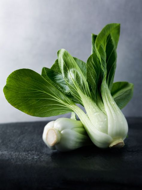 Veggie Photography, Professional Food Photography, Vegetable Painting, Vegetables Photography, Cycle Syncing, Food Art Photography, Pak Choi, Still Life Fruit, Fruit Photography